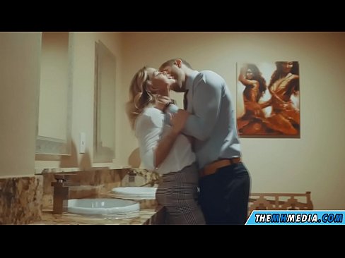 ❤️ ໃນເວລາທີ່ຜິວເນື້ອສີຂາວ busty seduces ທ່ານຢູ່ໃນຫ້ອງນ້ໍາສາທາລະນະ ເພດ ຢູ່ຄອມ lo.xxxgr.ru